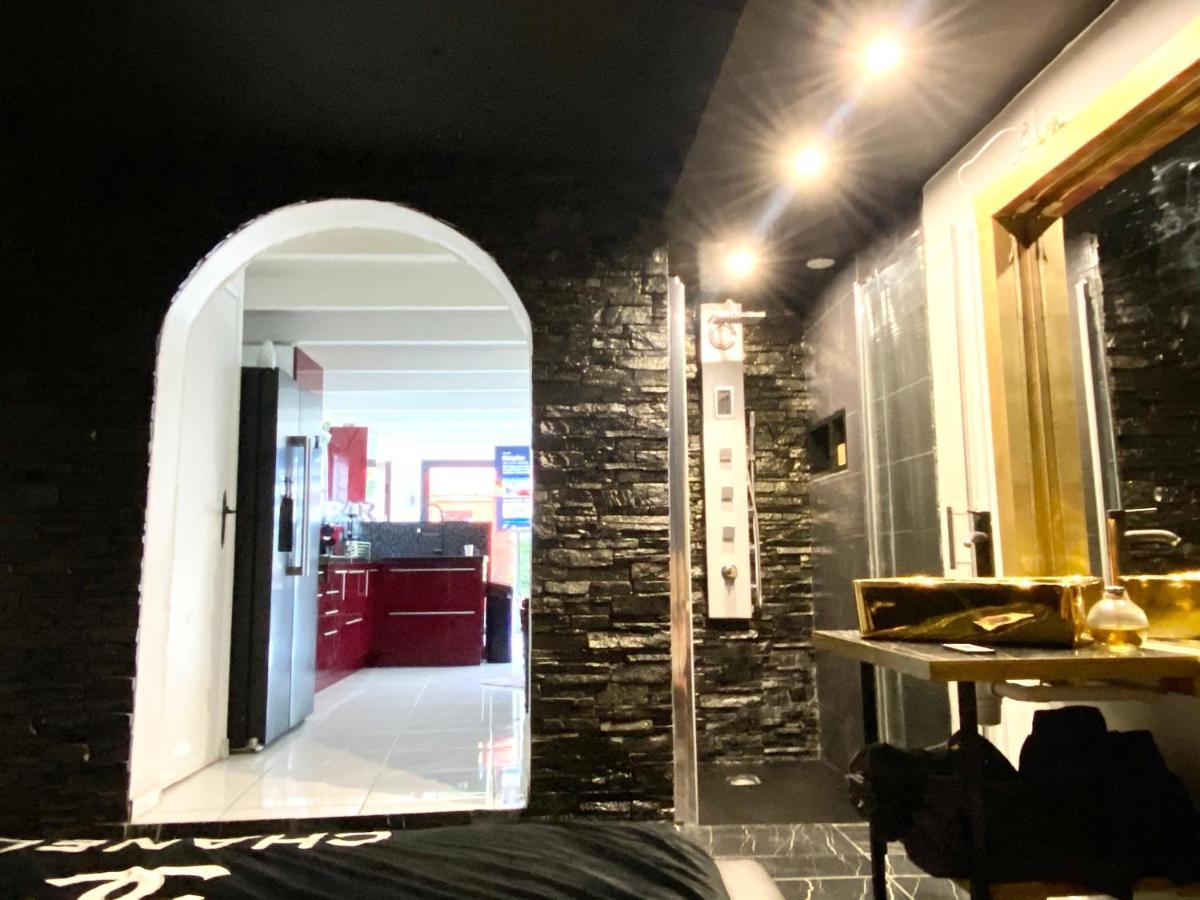 Vila #Bbsh Goussainville  Exteriér fotografie