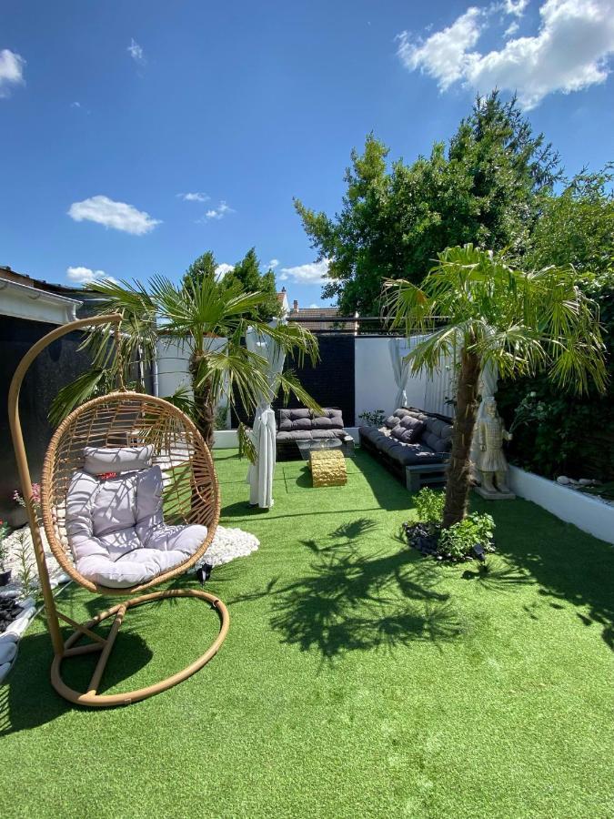Vila #Bbsh Goussainville  Exteriér fotografie
